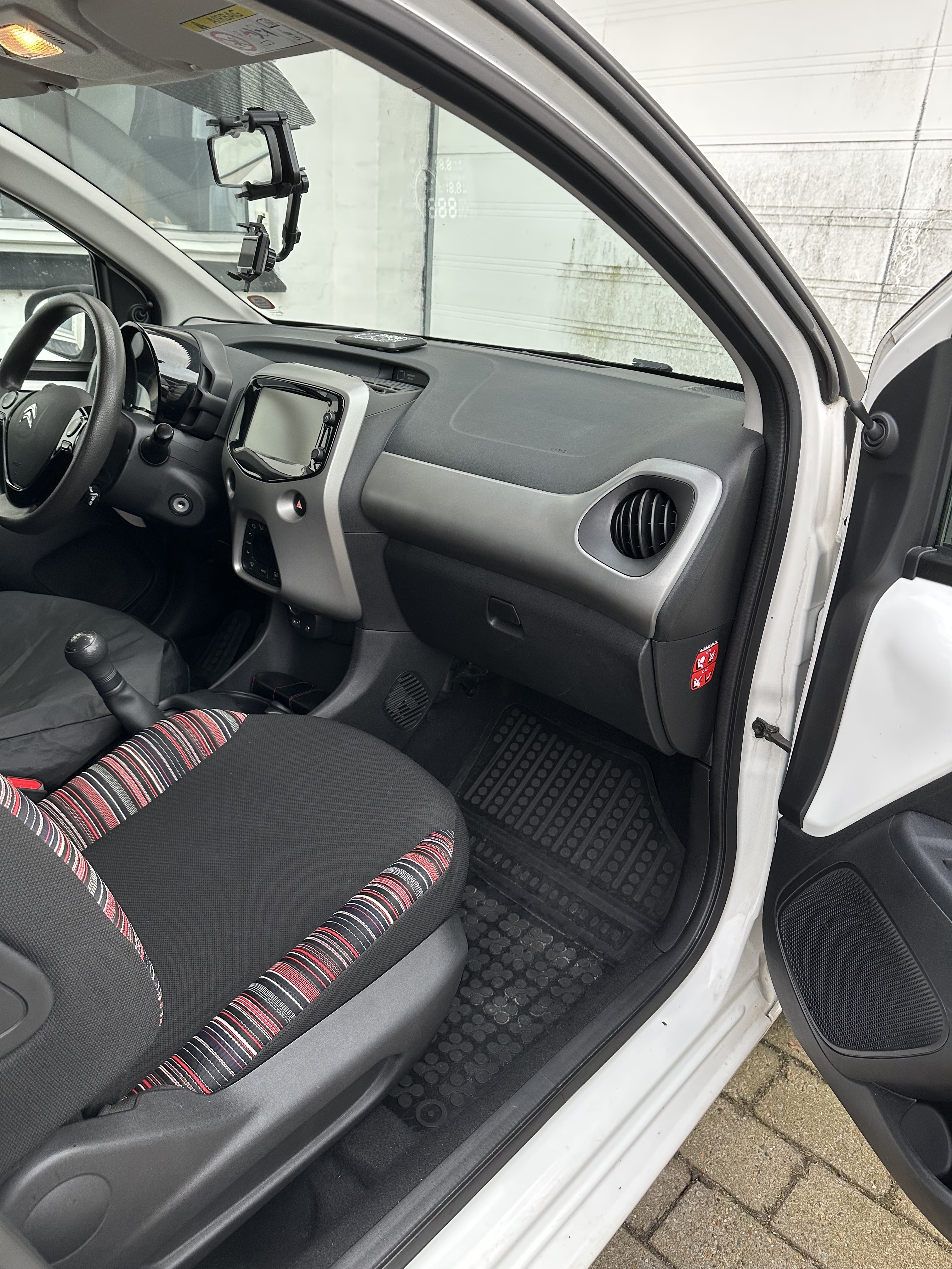 Citroën C1 1,2 PureTech  82 HK 4-dørs m. bagklap Man.