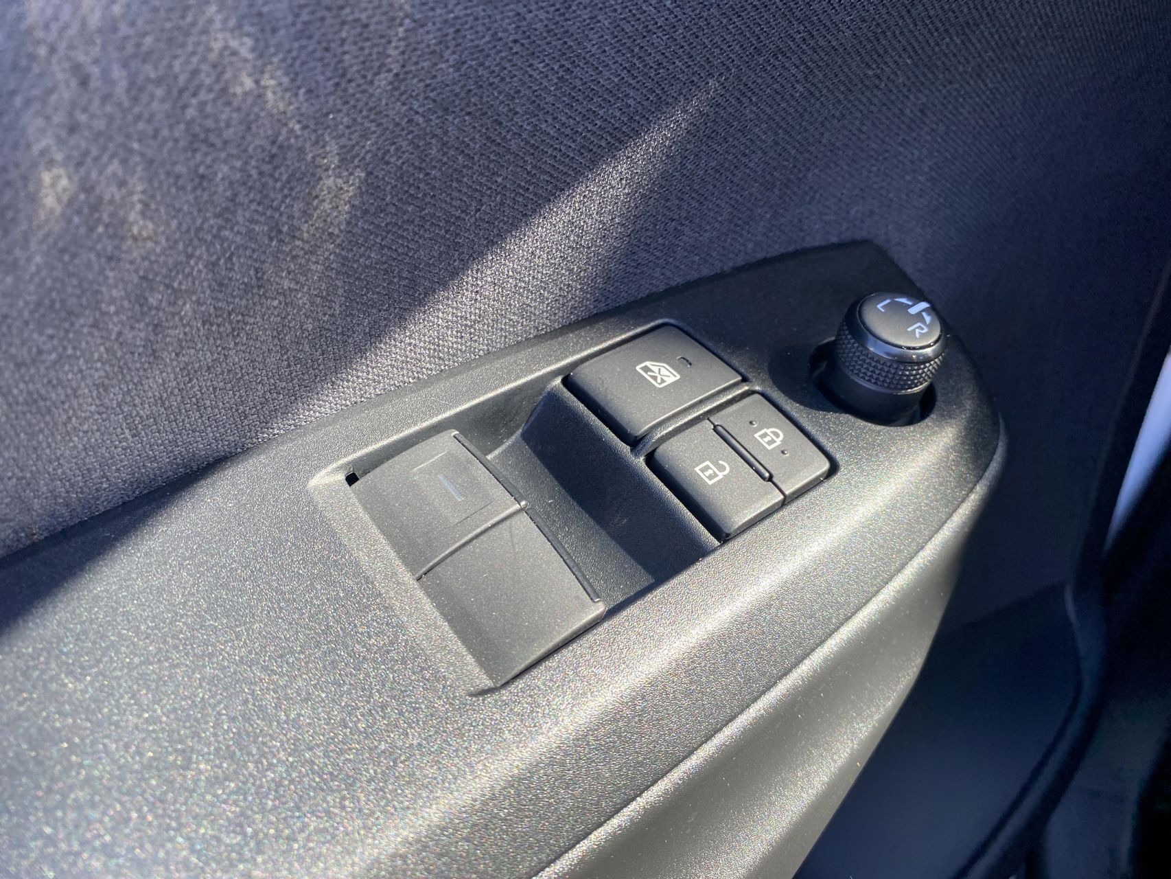 Hvid Toyota Yaris fra 2024