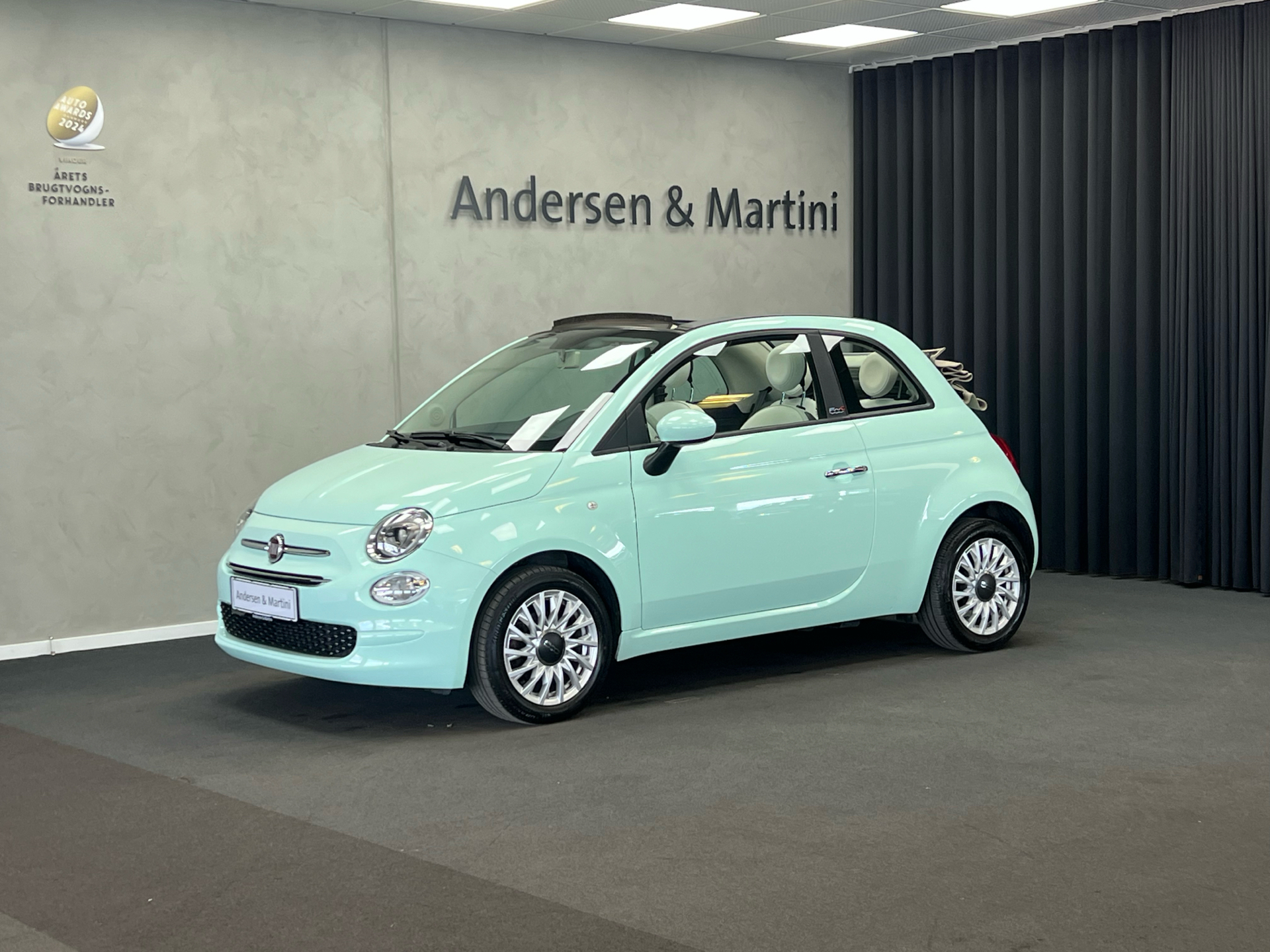 Grøn Fiat 500C fra 2021