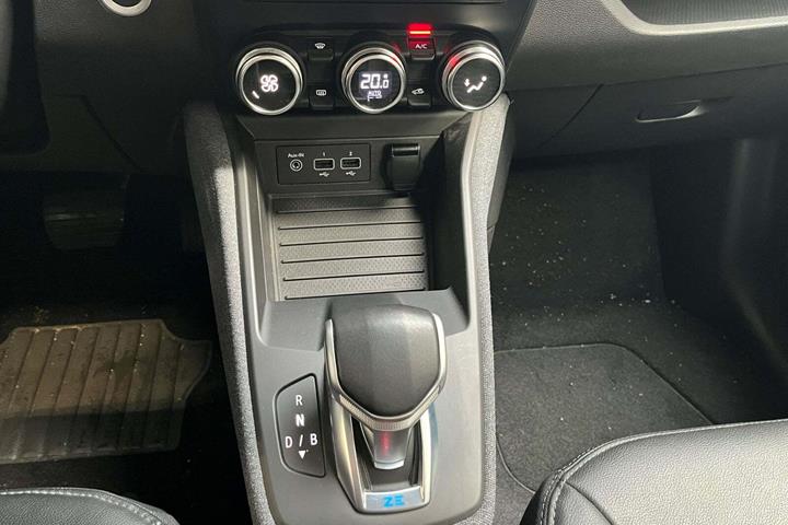 Grå Renault Zoe fra 2021
