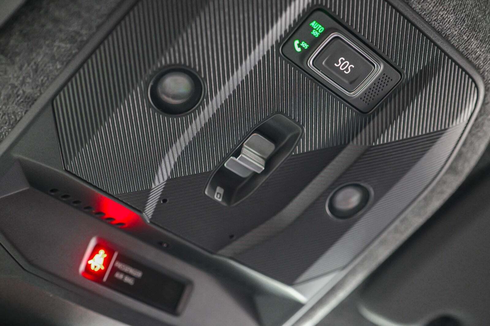 Grå Renault Scenic E-Tech fra 2024