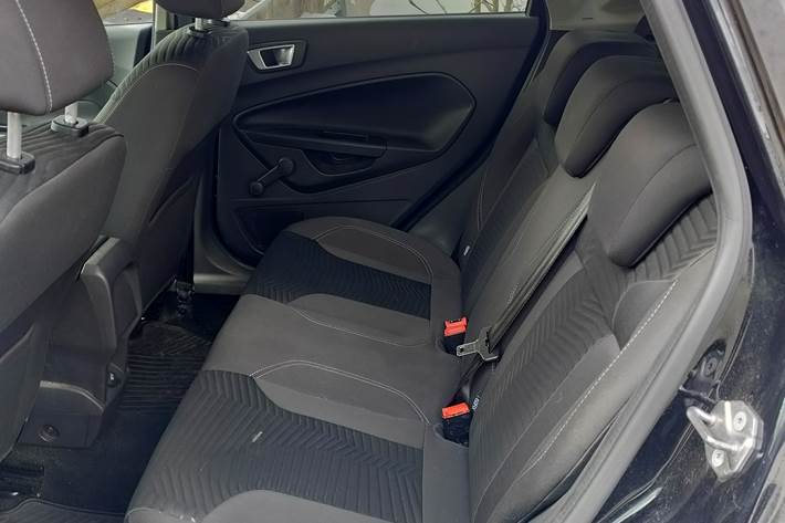 Sort Ford Fiesta fra 2015