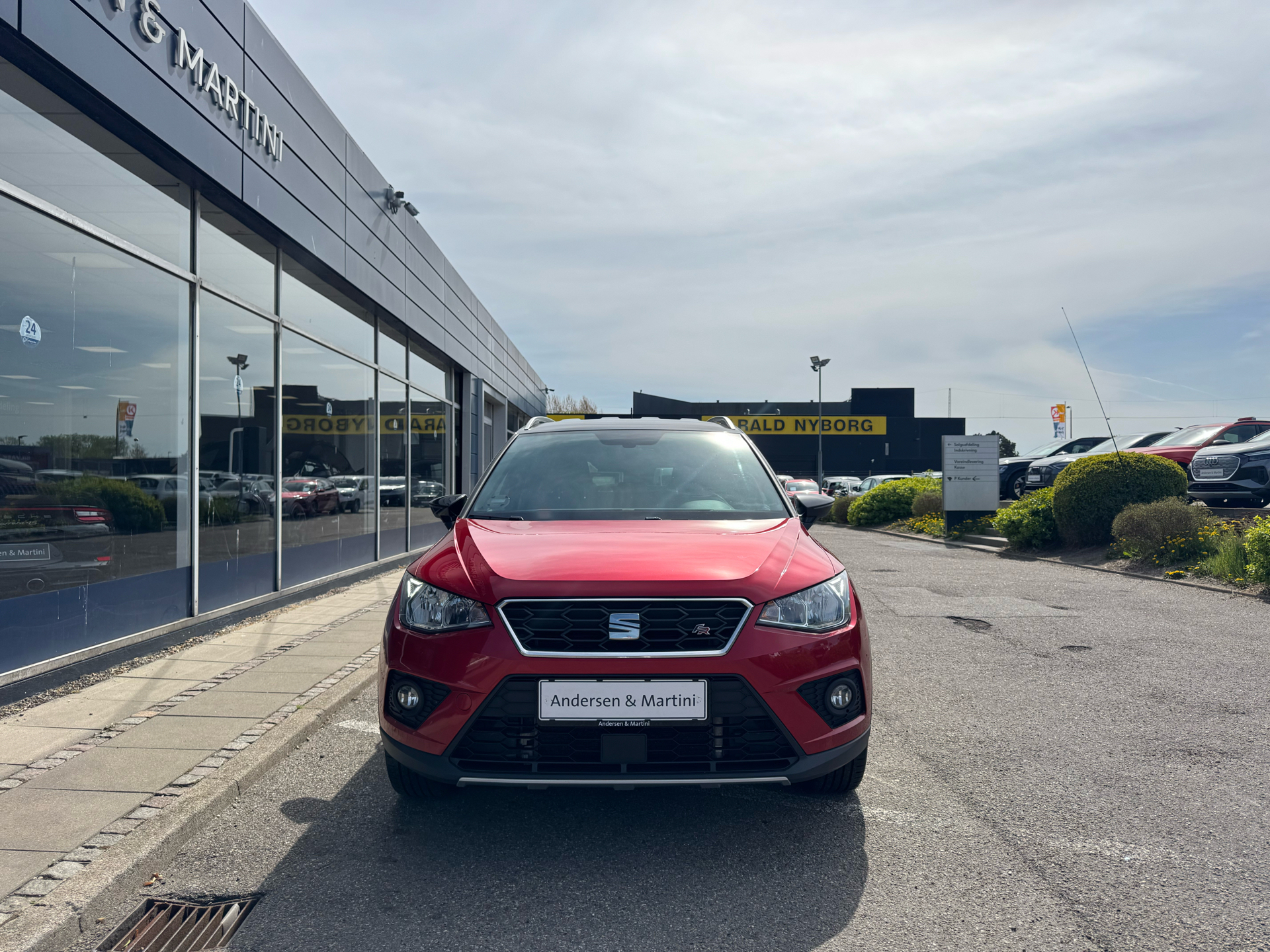Rød Seat Arona fra 2019