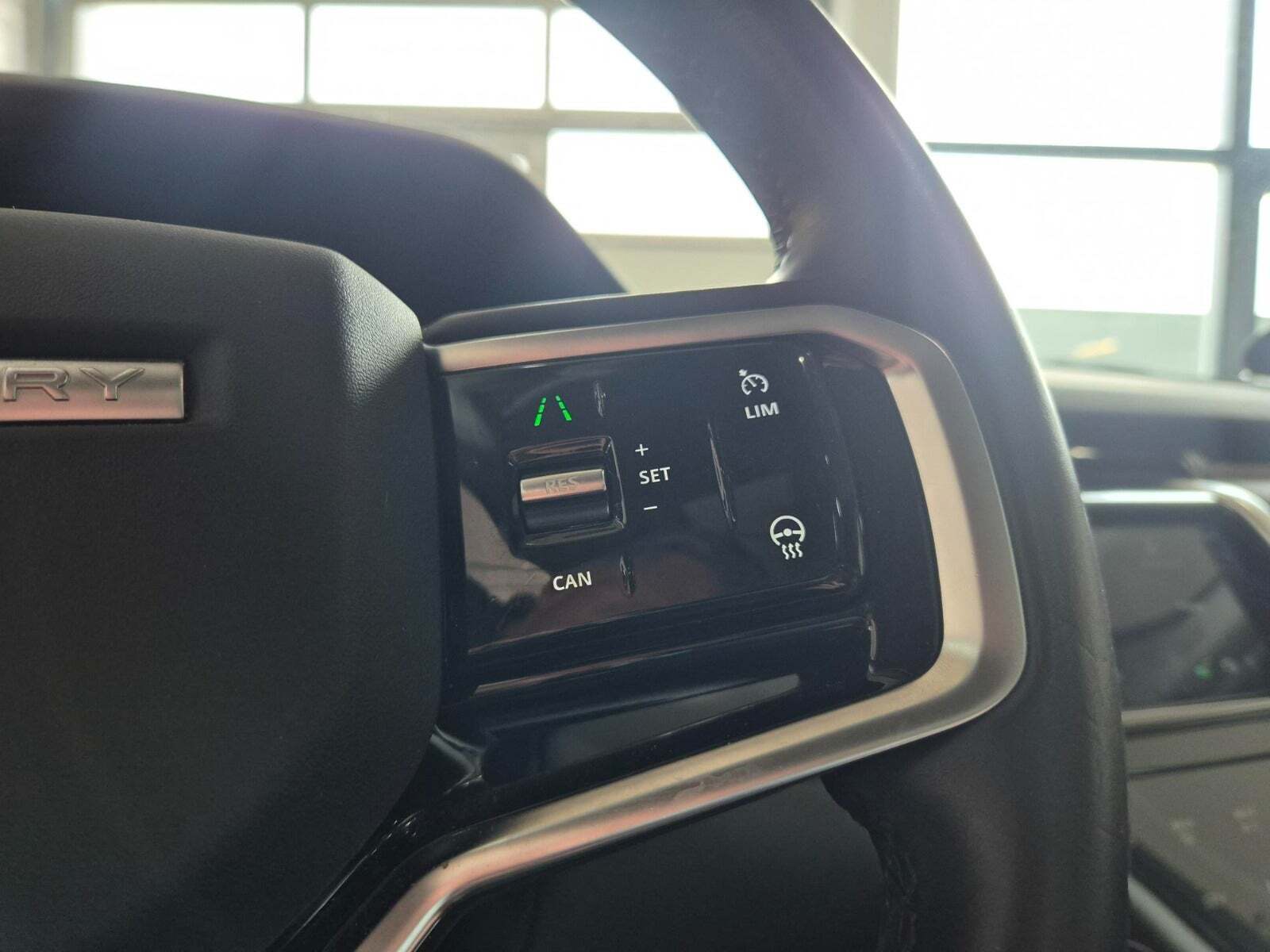 Sort Land Rover Discovery Sport fra 2021