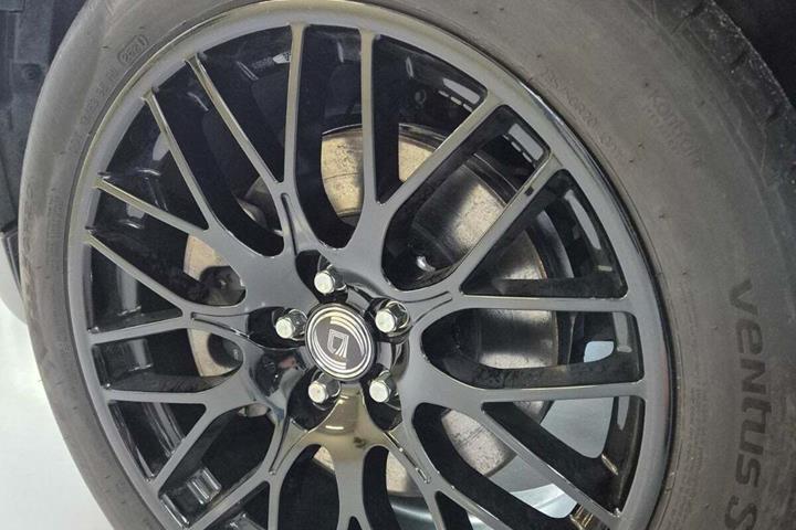 Sort Land Rover Discovery Sport fra 2021