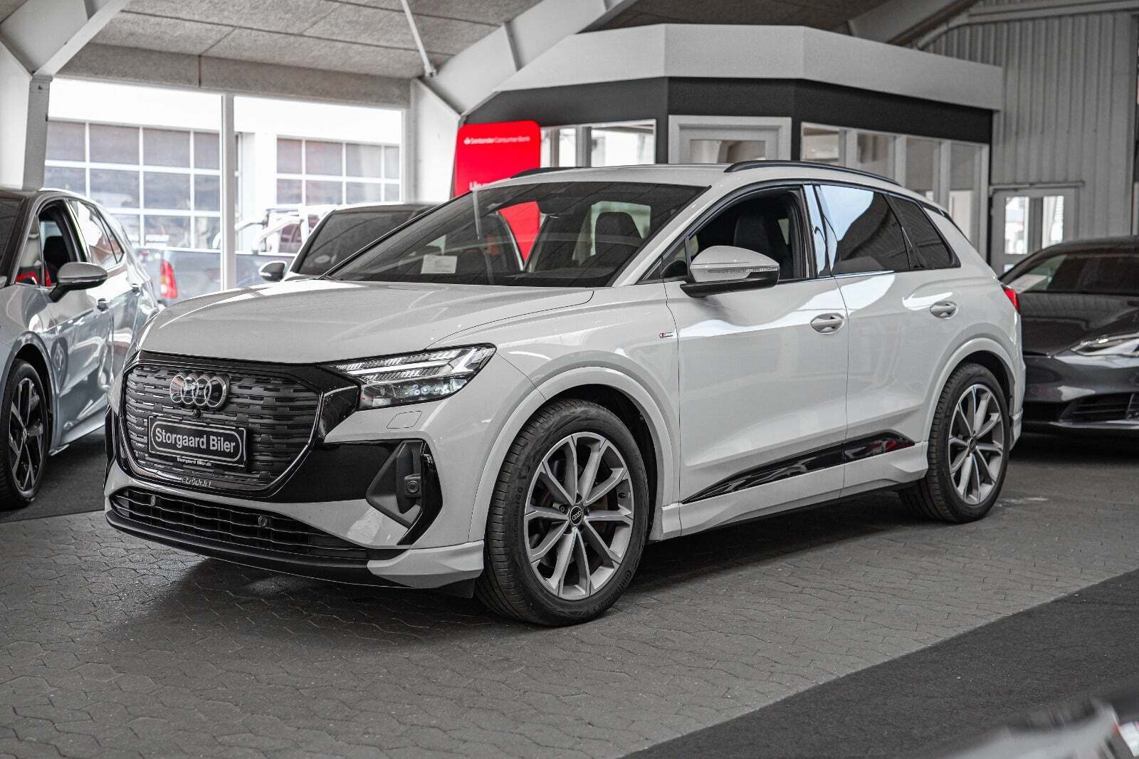 Audi Q4 e-tron 45 S-line quattro