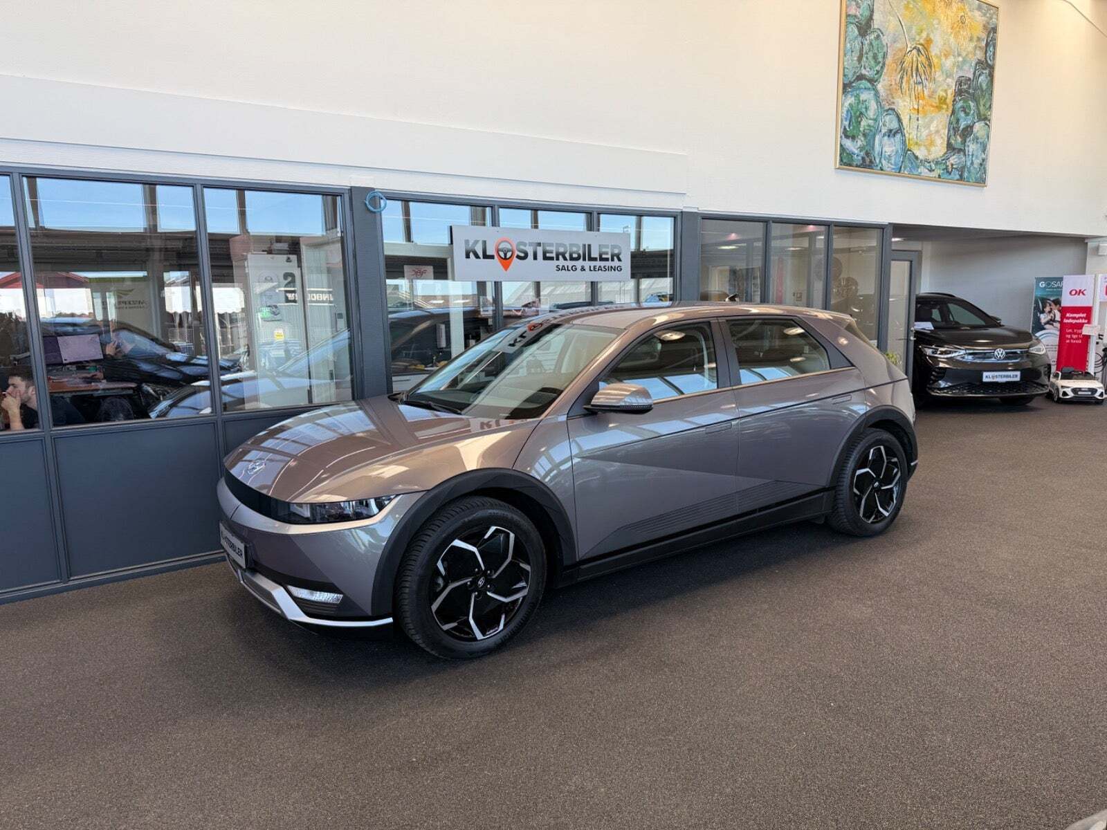 Grå Hyundai Ioniq 5 fra 2022 set udefra