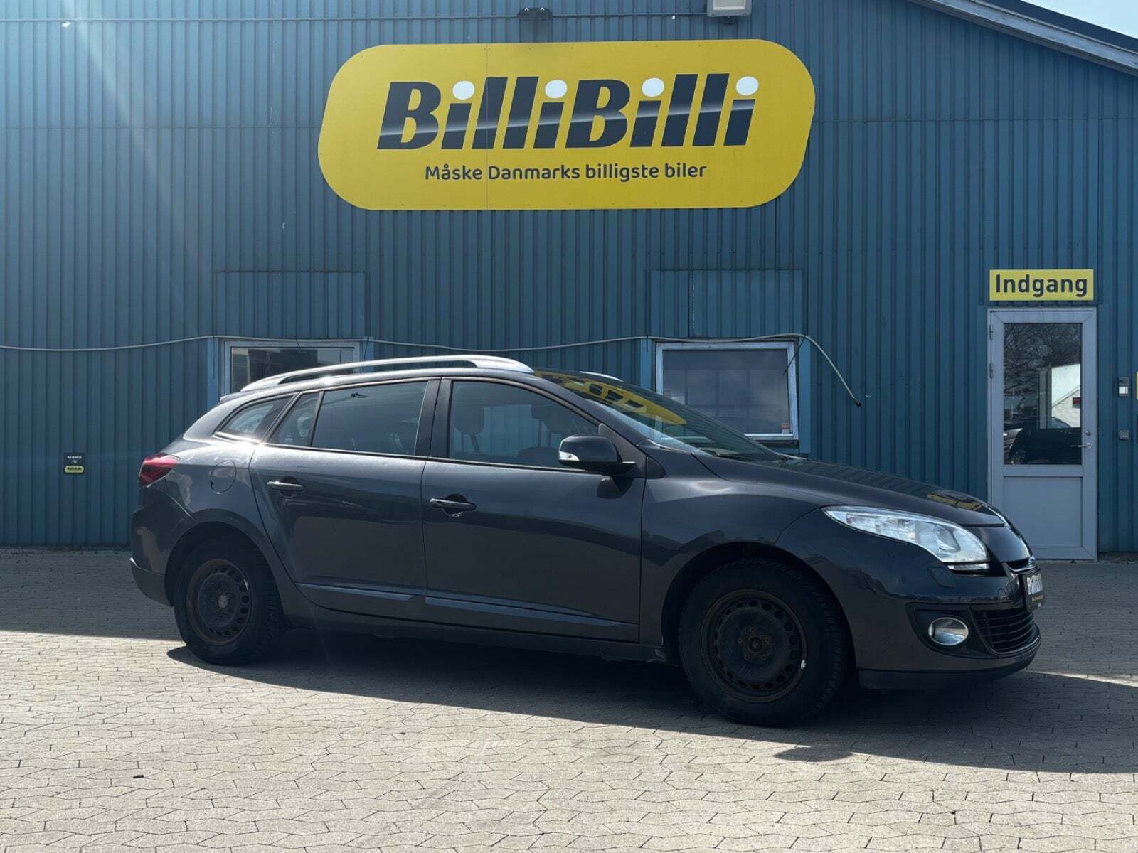 Grå Renault Megane III fra 2013