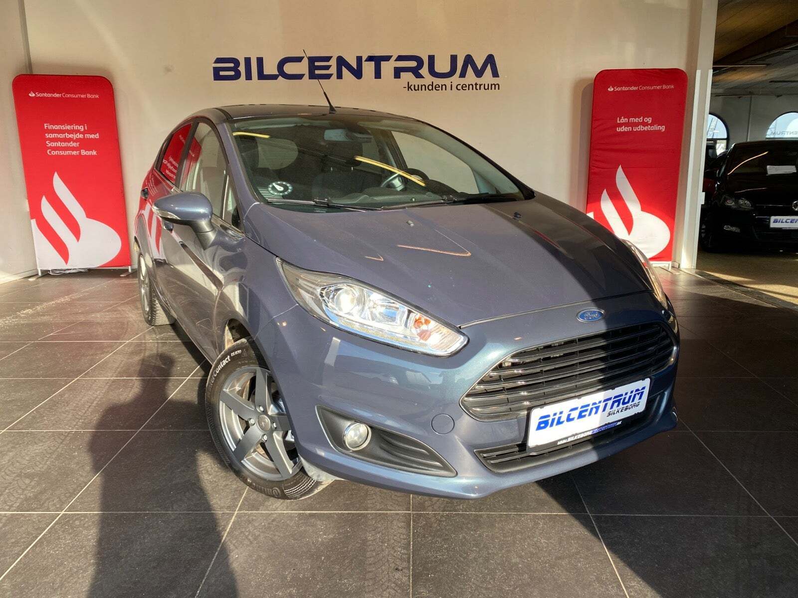 undefined Ford Fiesta fra 2015 set udefra