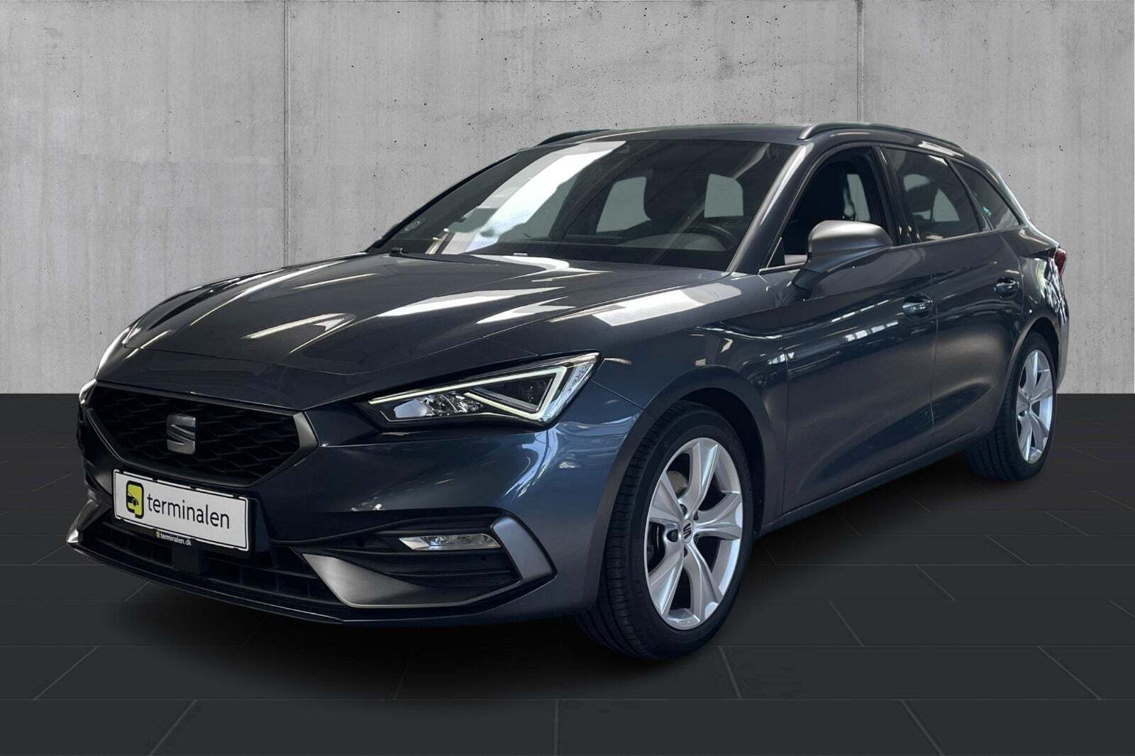 Grå Seat Leon fra 2021