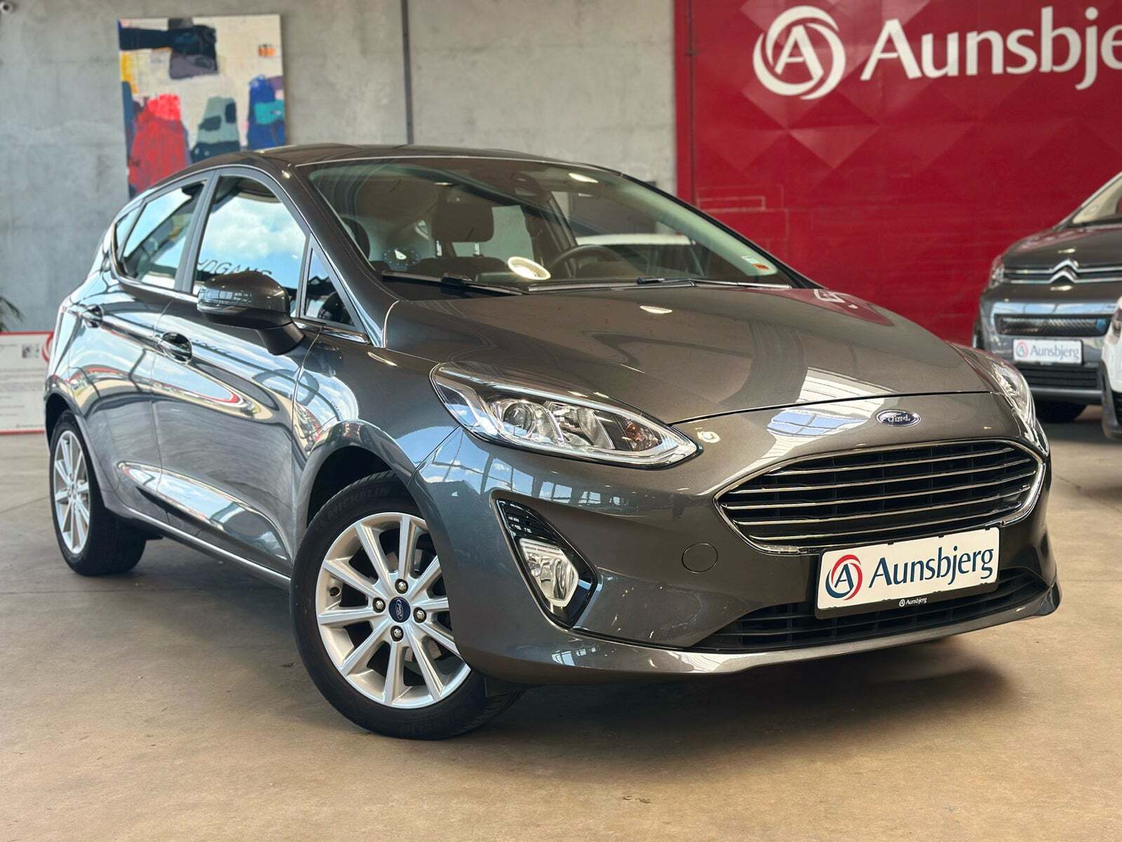 Grå Ford Fiesta fra 2019