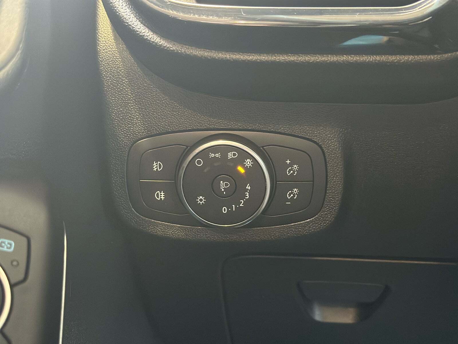 Grå Ford Fiesta fra 2019