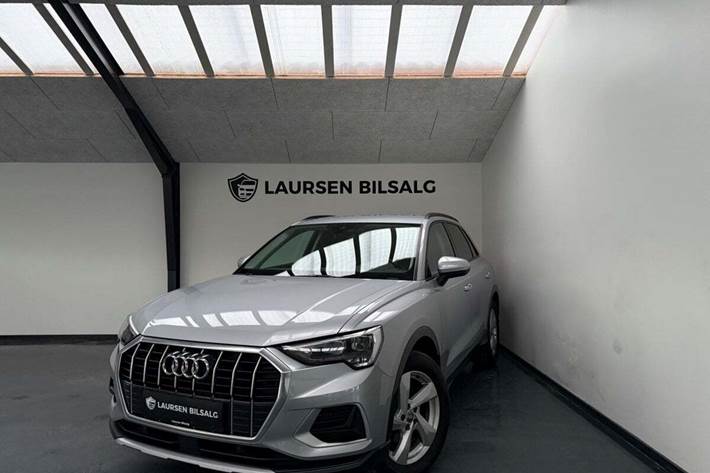 Grå Audi Q3 fra 2019