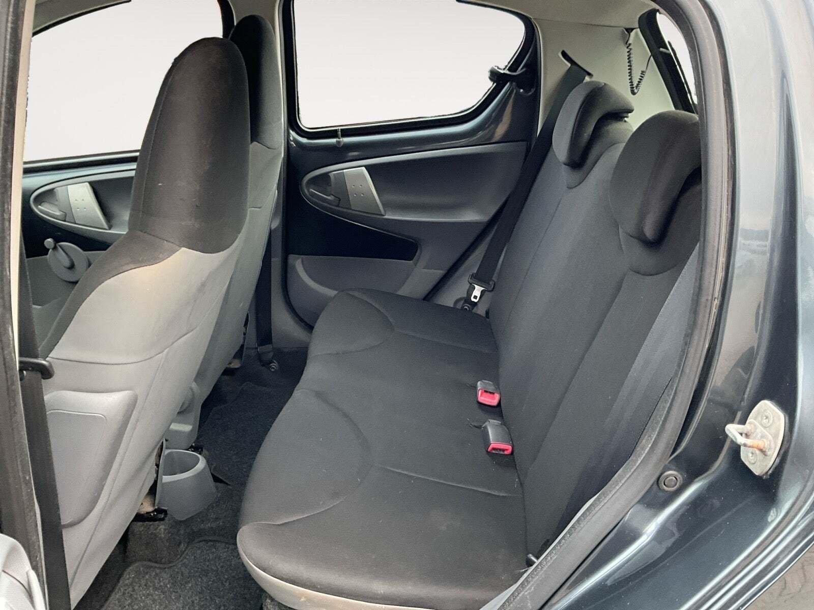 Sort Toyota Aygo fra 2011