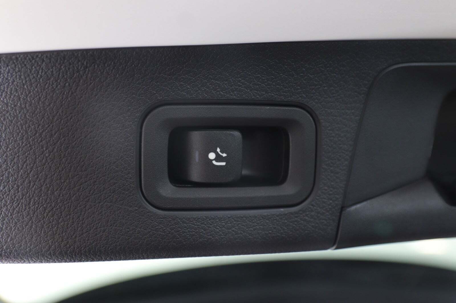 Hvid Mercedes EQA250 fra 2023