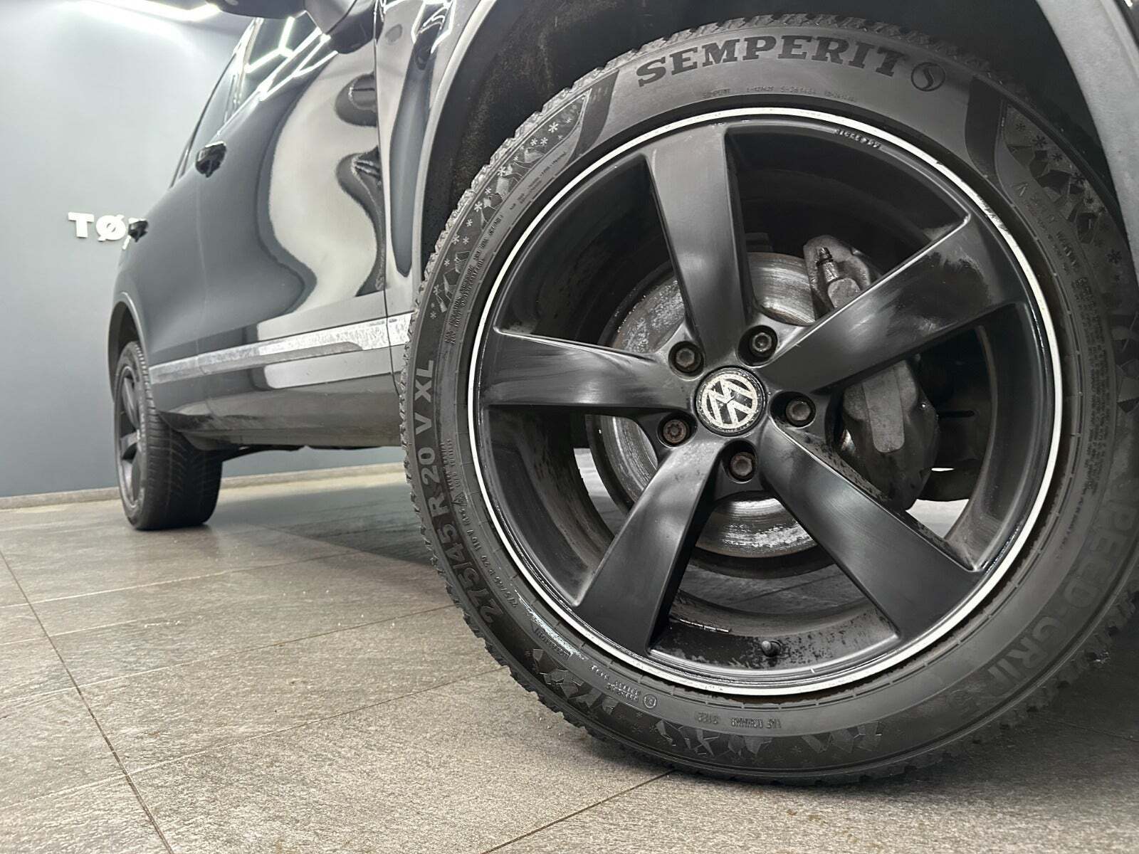 Sort VW Touareg fra 2011