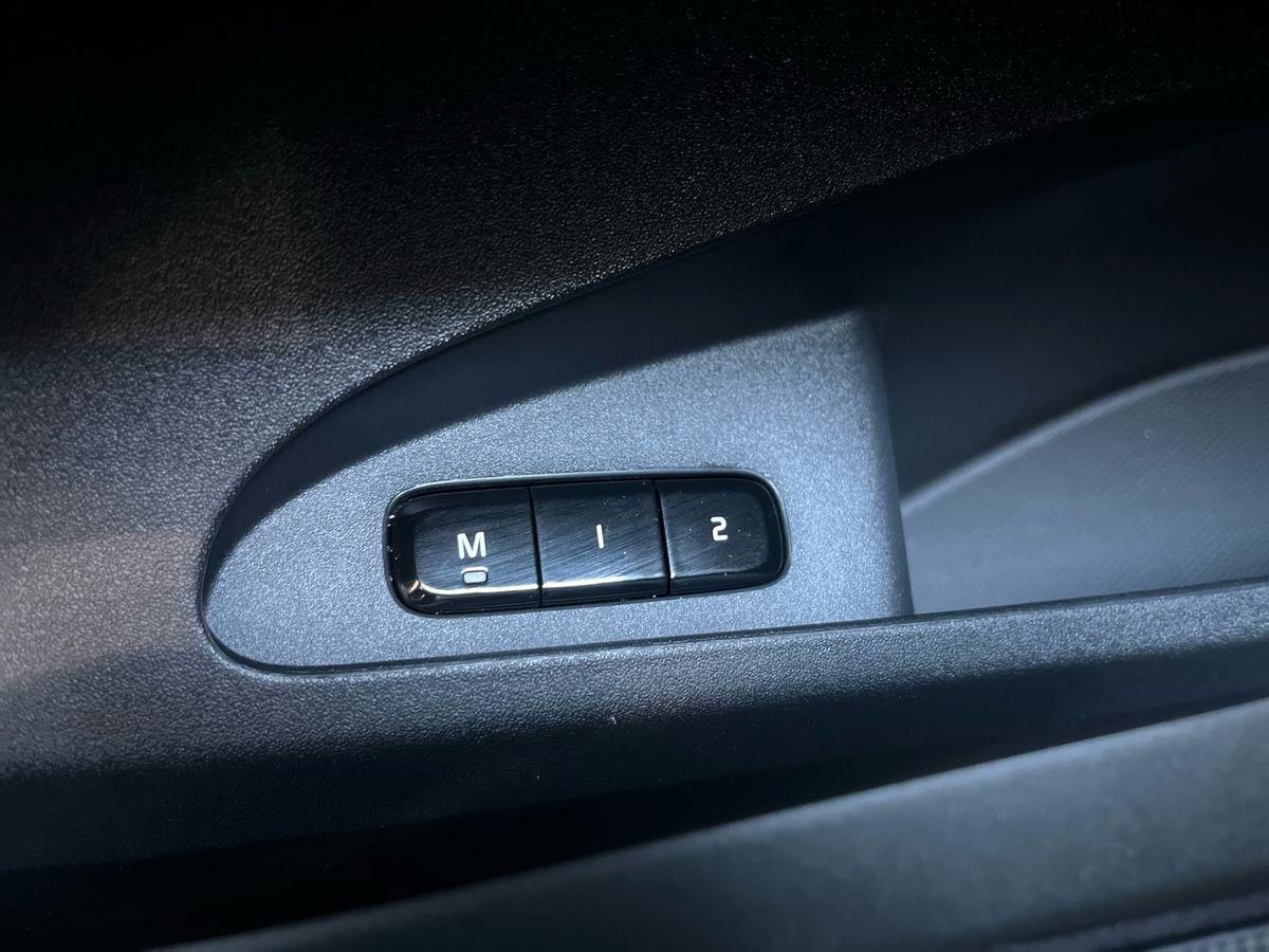 Grå Polestar 2 fra 2022