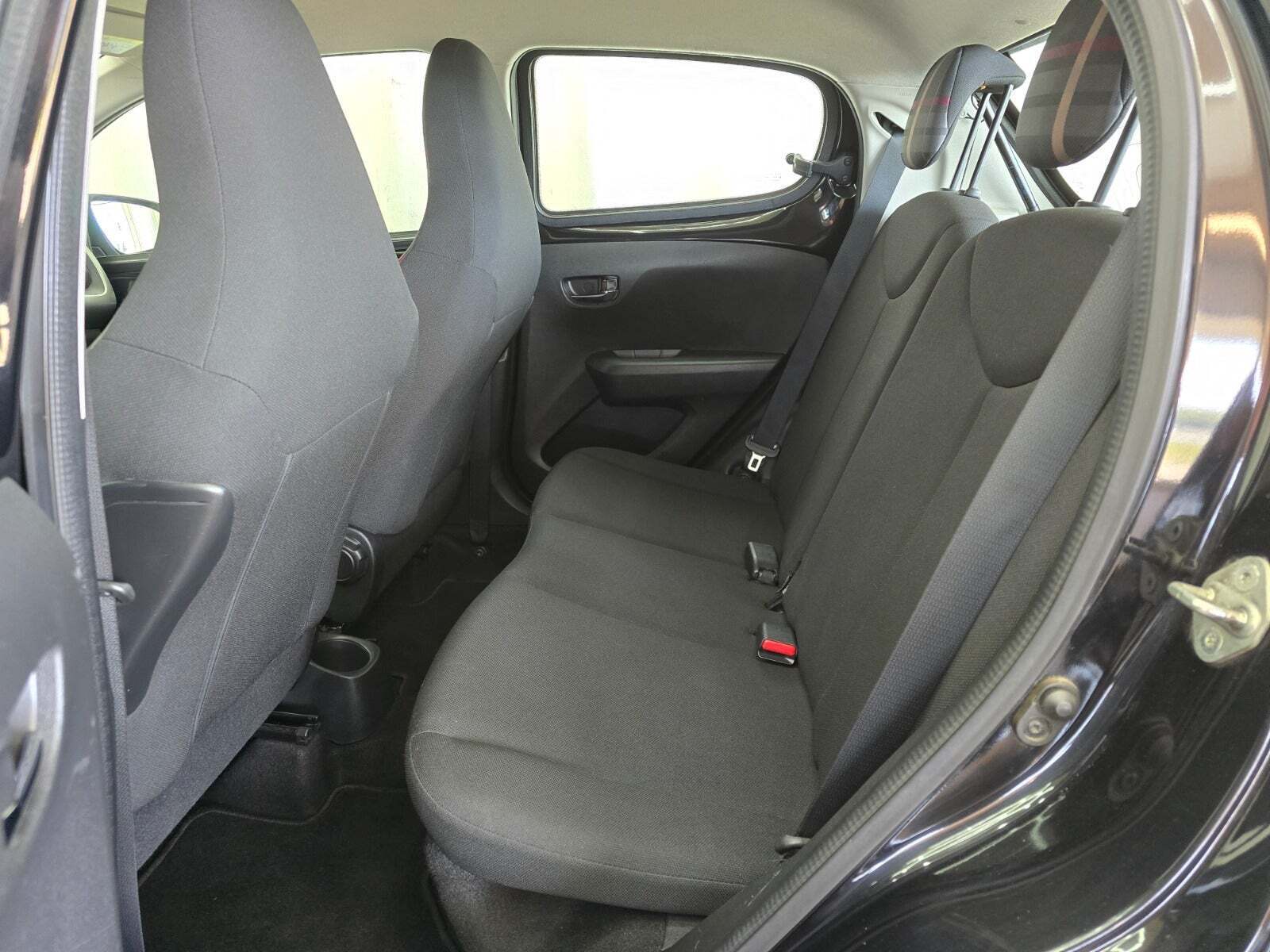 Sort Peugeot 108 fra 2016