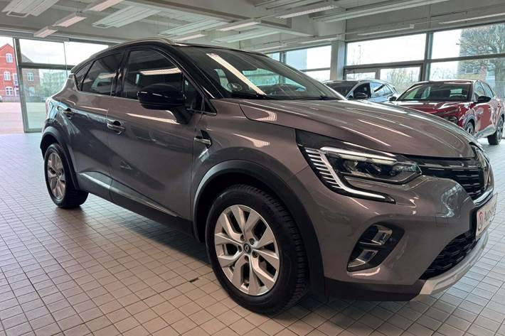 Grå Renault Captur fra 2020