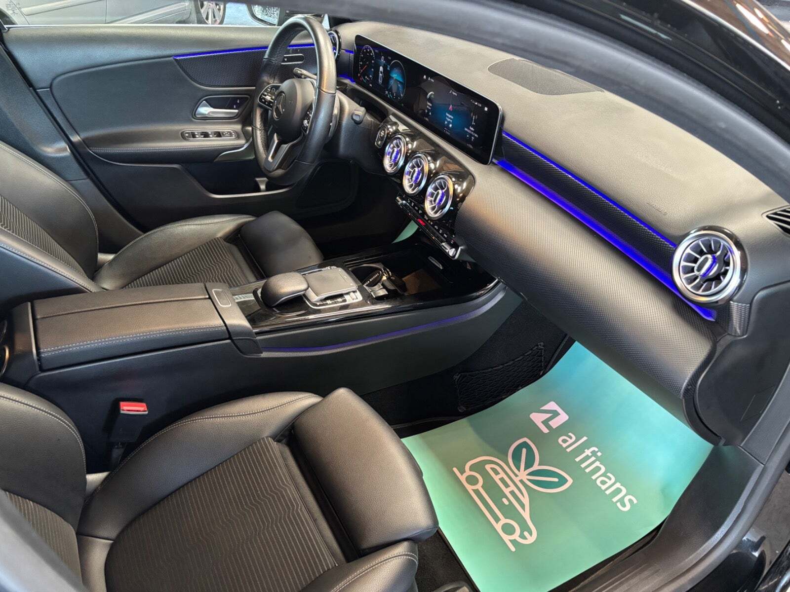 Sort Mercedes A180 d fra 2018