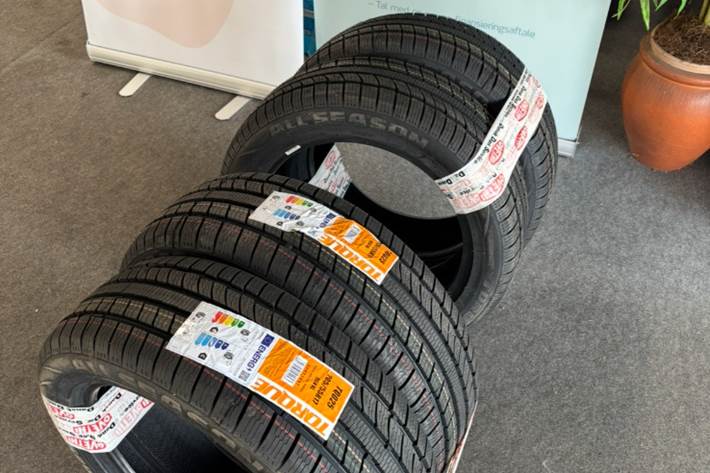 Sort Mercedes A180 d fra 2018 set udefra