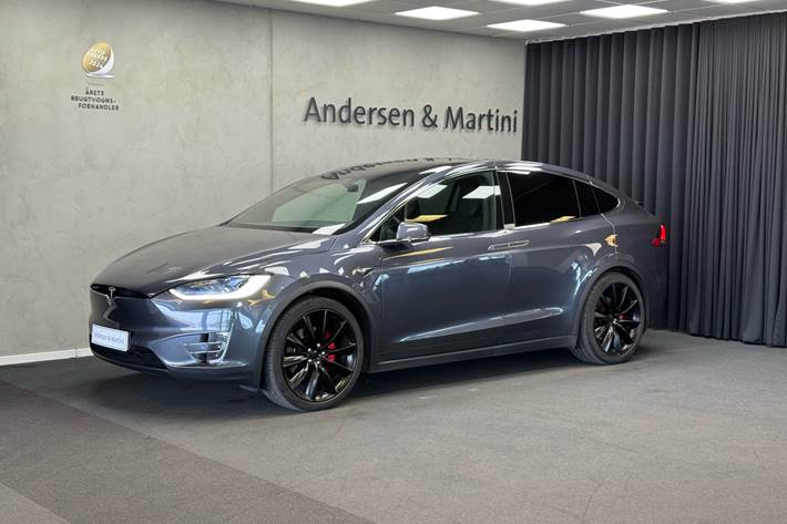 Grå Tesla Model X fra 2019