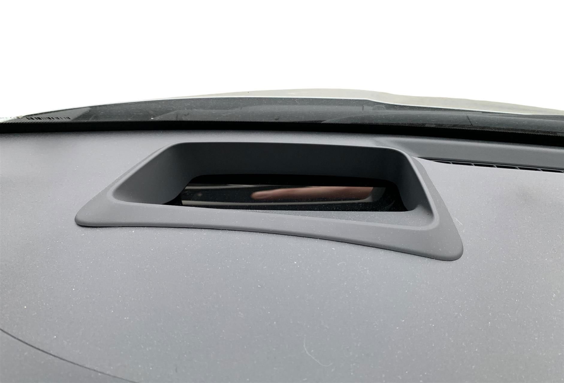 Sølv Toyota Yaris fra 2023