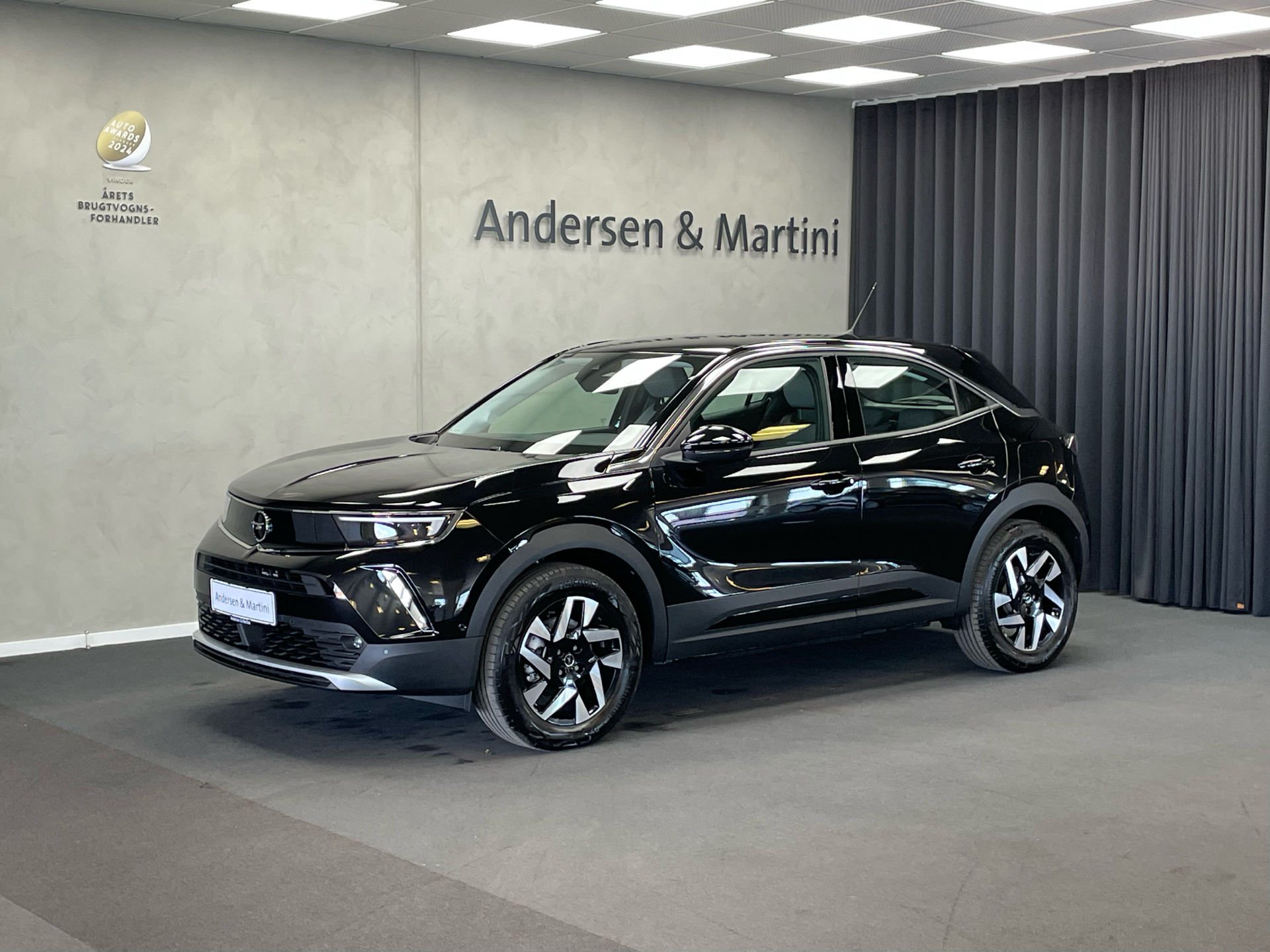 undefined Opel Mokka-e fra 2023 set udefra