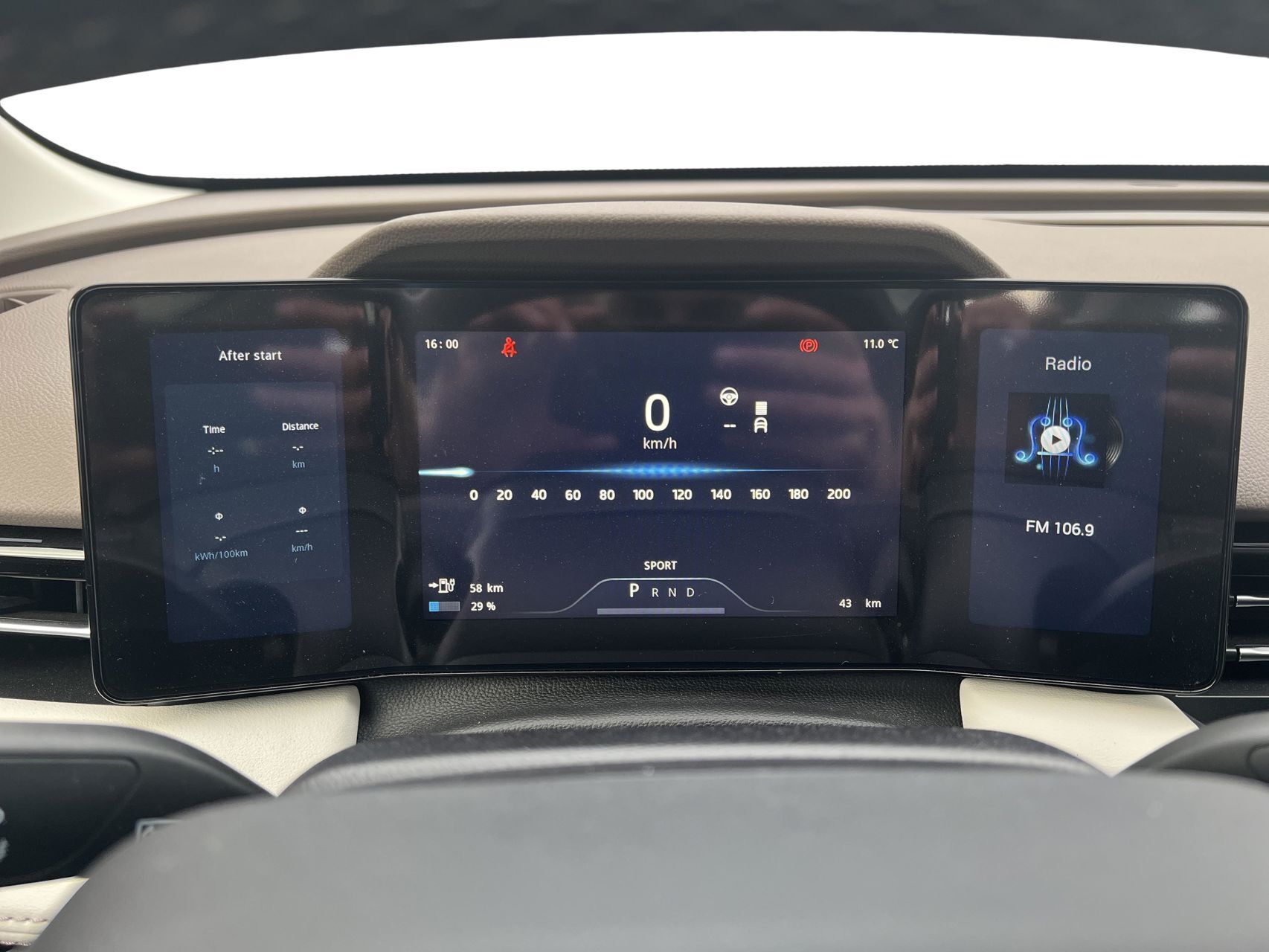 Blå Aiways U5 fra 2024