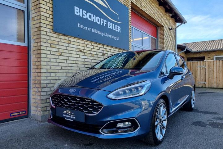 Blå Ford Fiesta fra 2019 set udefra