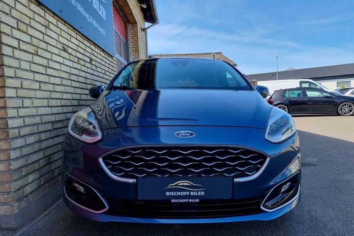 Blå Ford Fiesta fra 2019