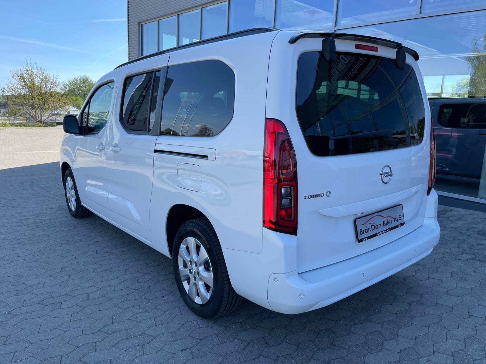 Opel Combo-e Life