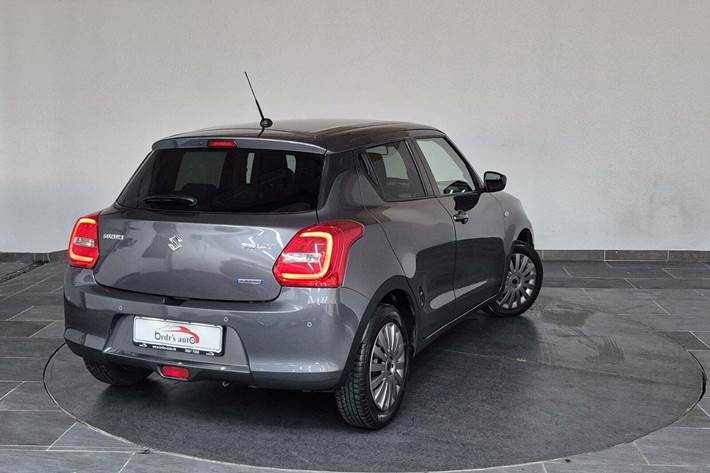 Grå Suzuki Swift fra 2020