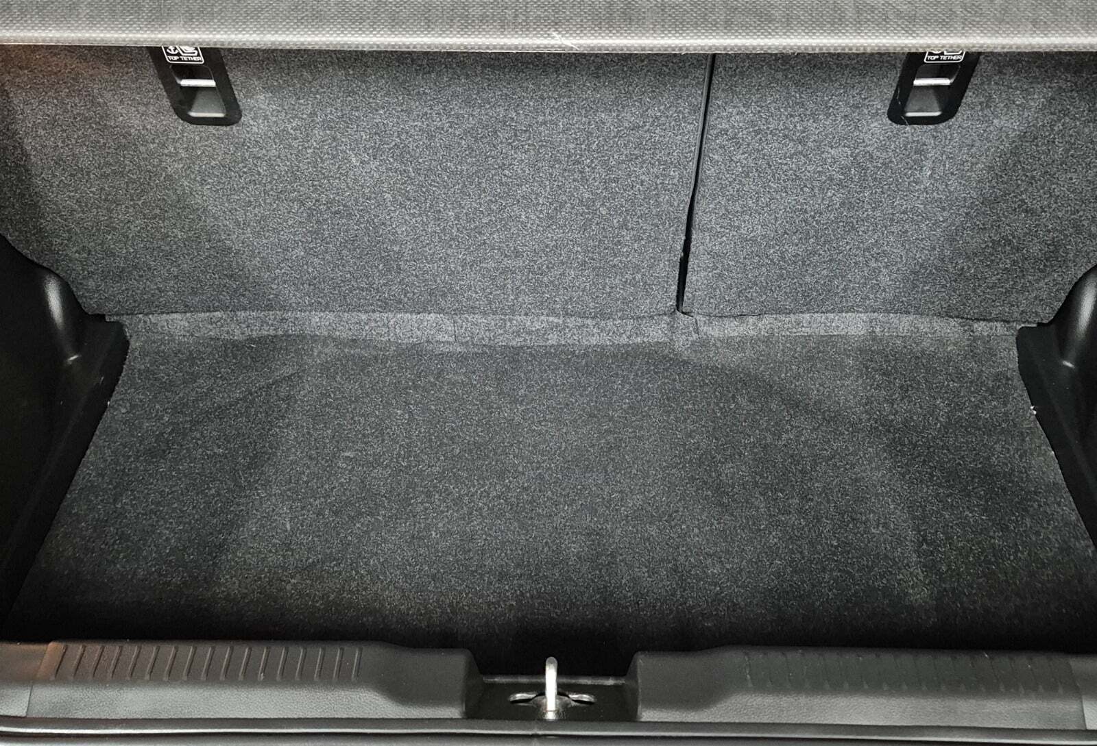 Grå Suzuki Swift fra 2020