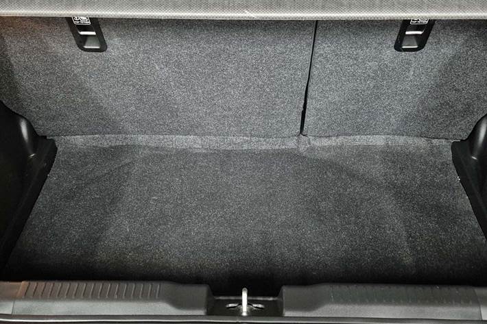 Grå Suzuki Swift fra 2020