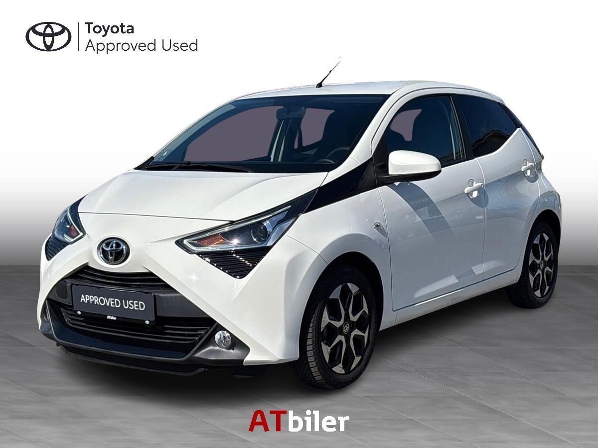 Hvid Toyota Aygo fra 2021