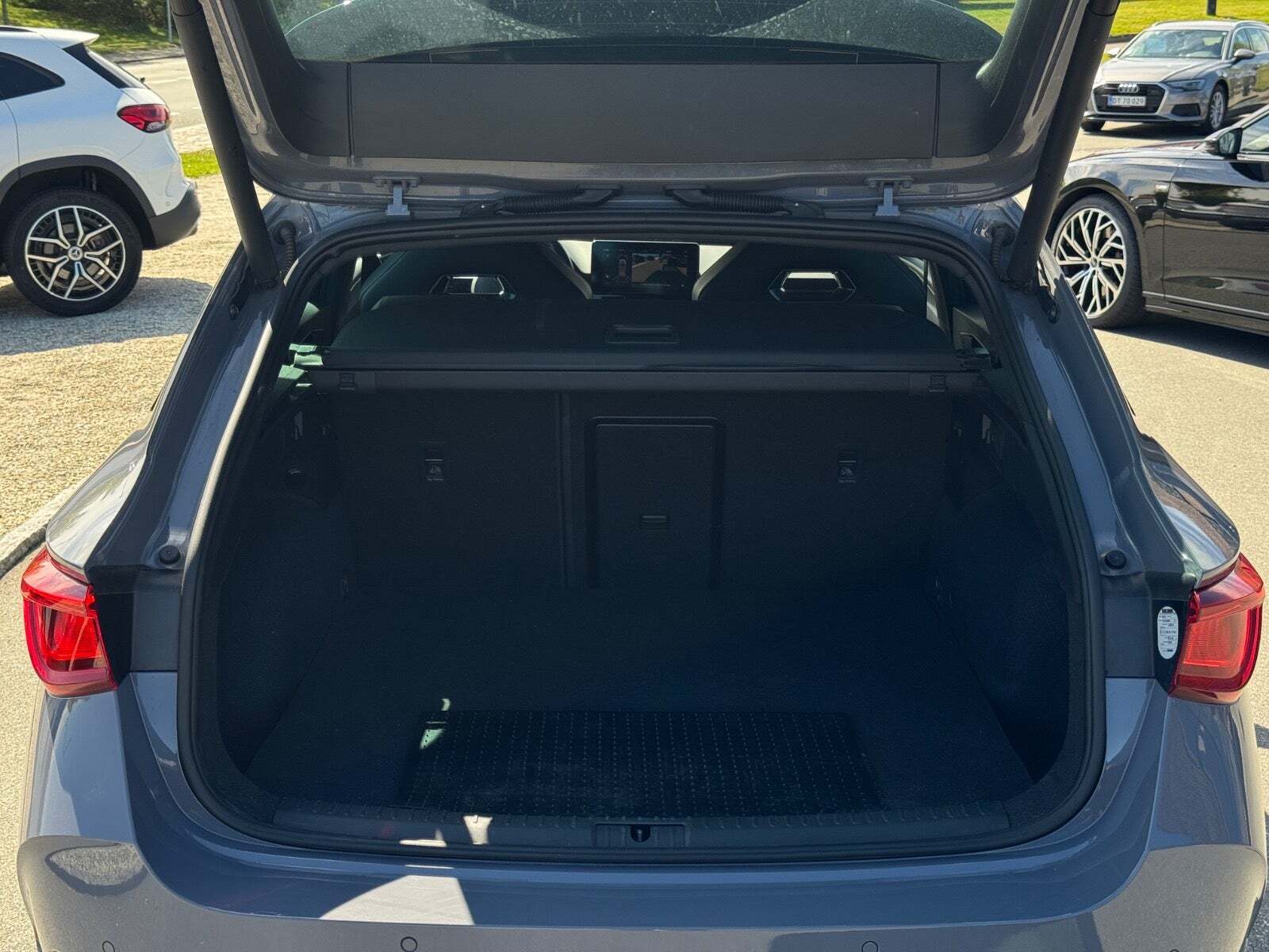 Grå Seat Leon fra 2021