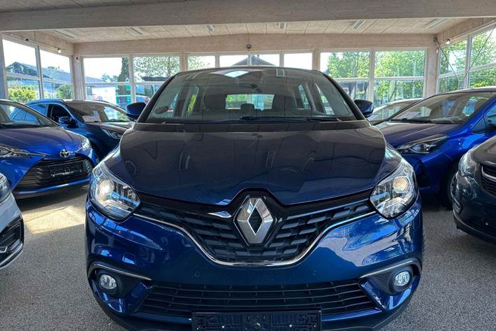 Blå Renault Scenic IV fra 2018