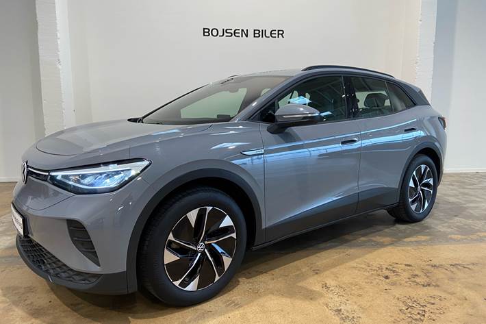 Grå VW ID.4 fra 2022 set udefra