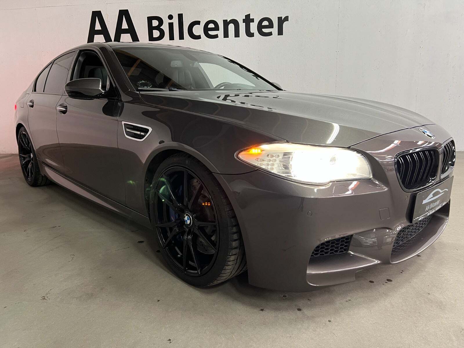 BMW M5 4,4 aut.