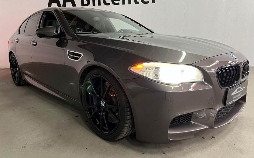 BMW M5 4,4 aut.