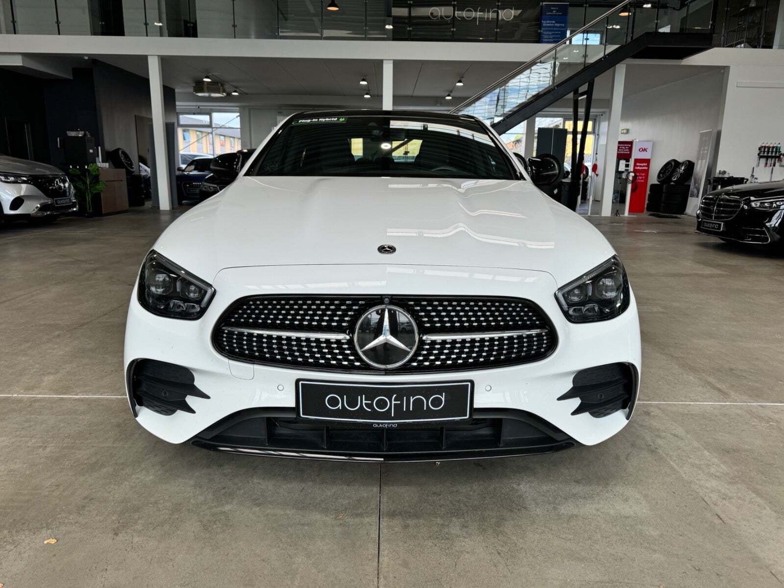 Hvid Mercedes E300 de fra 2020