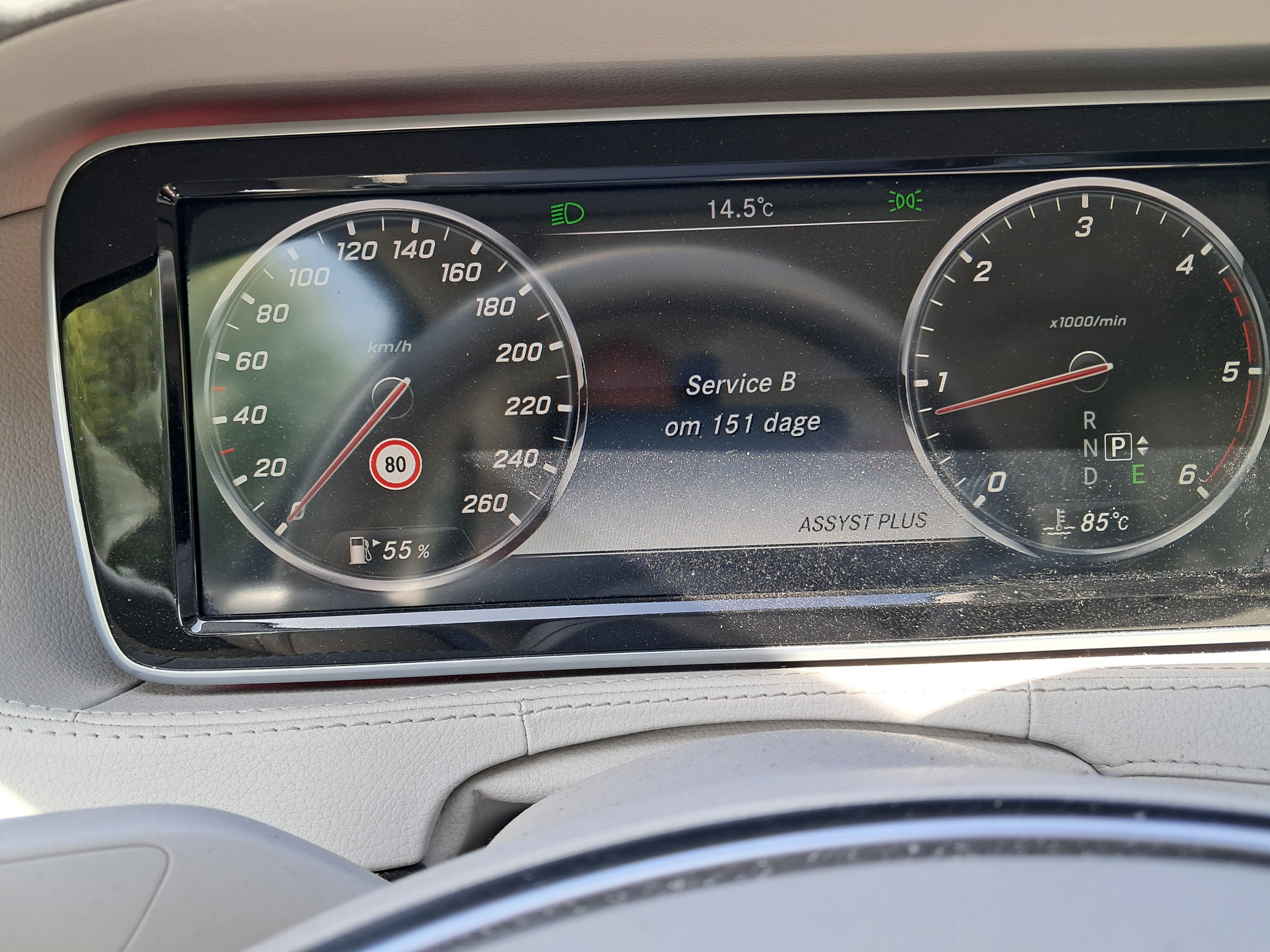 Sort Mercedes S350 fra 2014