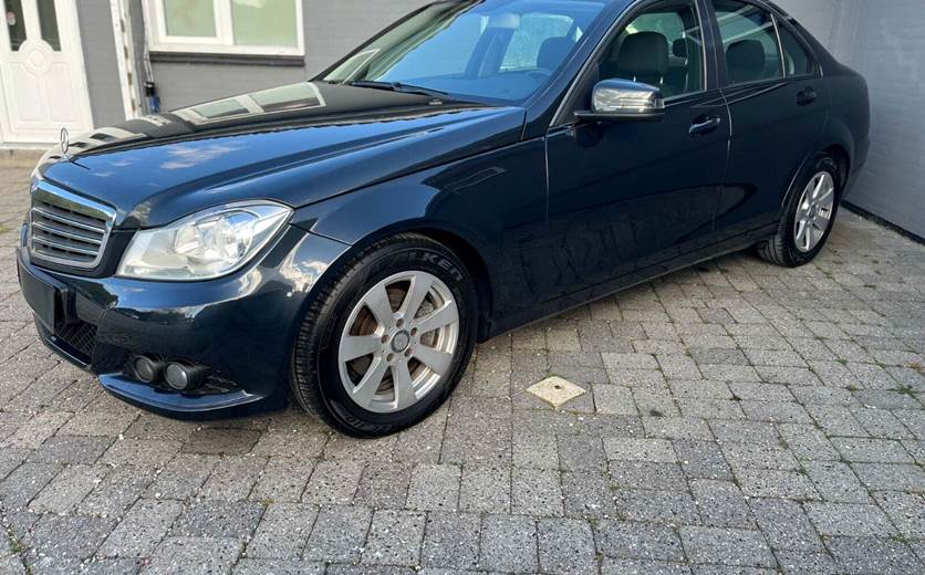 Mercedes C180