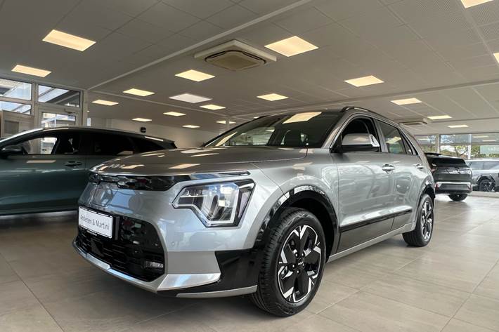 Grå Kia Niro EV fra 2025 set udefra