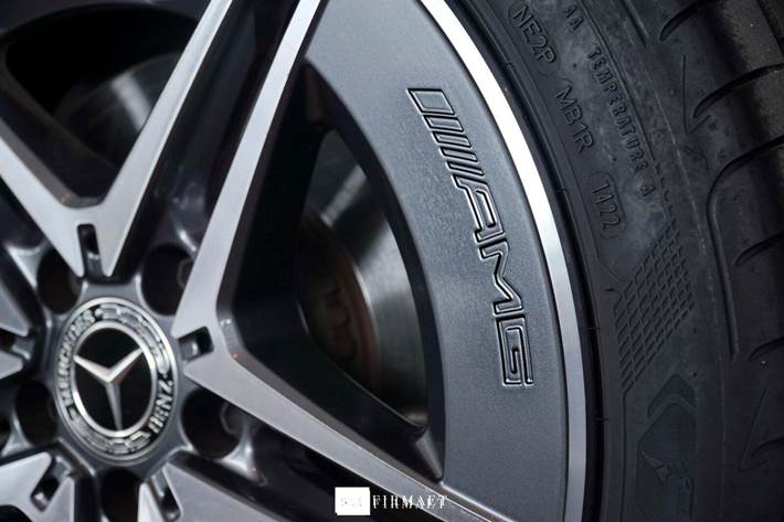 Hvid Mercedes C200 fra 2022