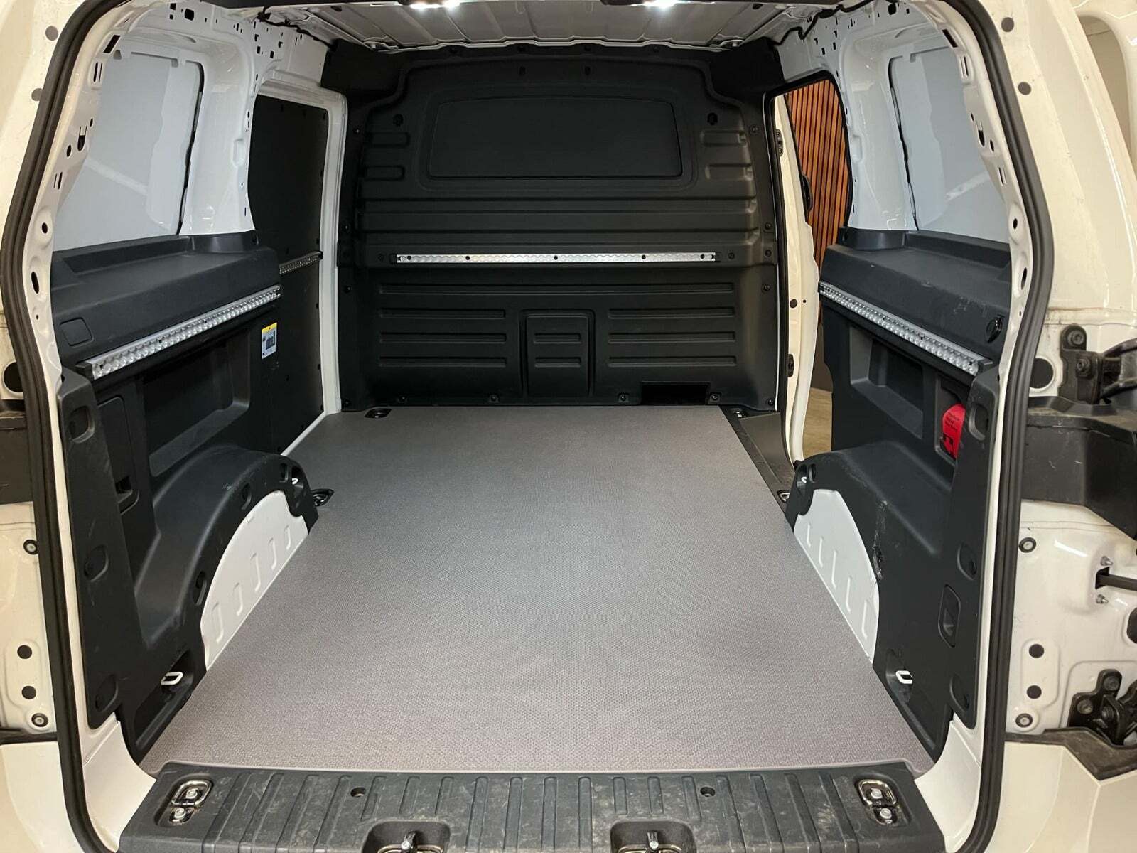 VW ID.Buzz 77 Cargo Comfort