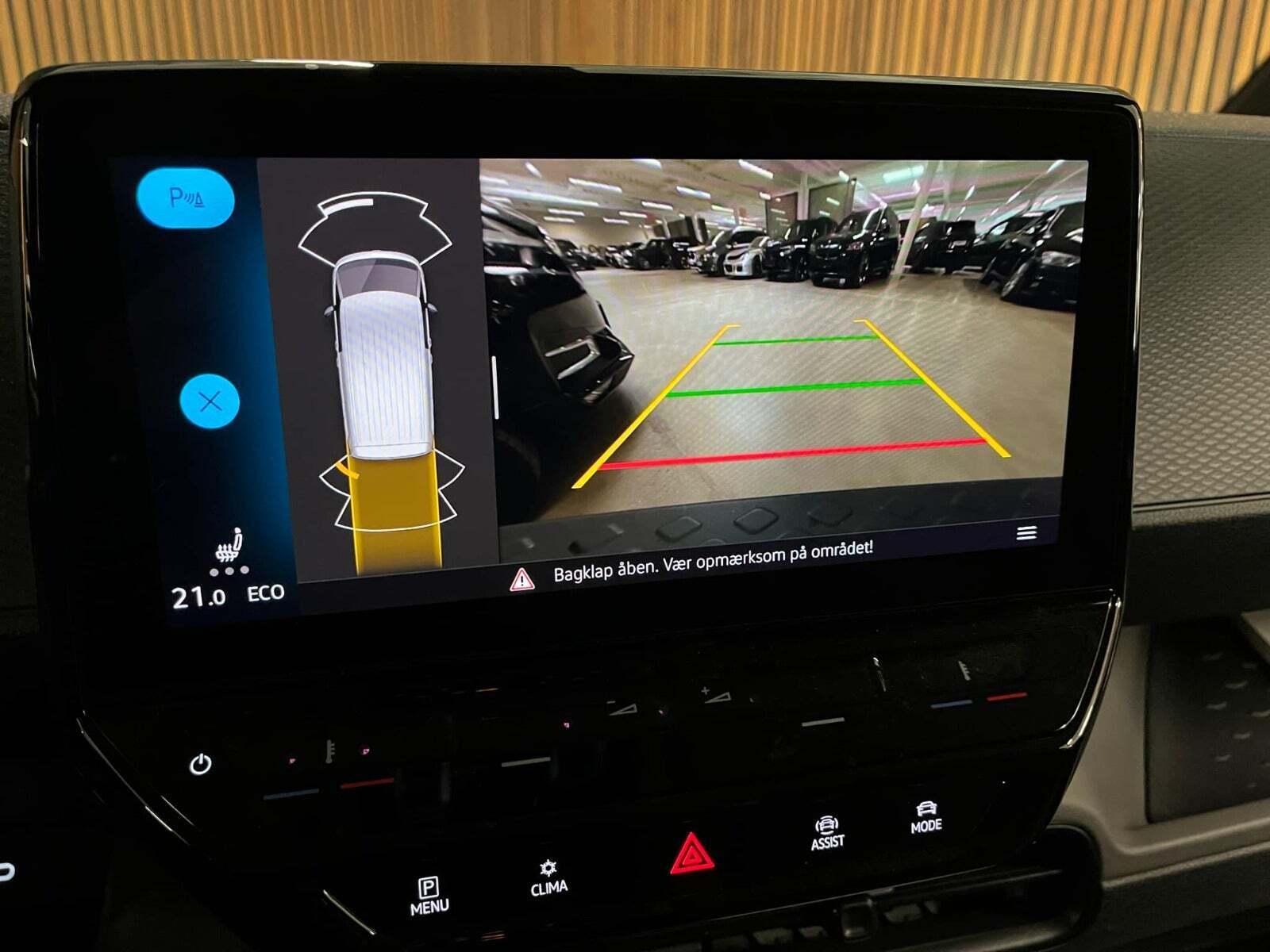 Hvid VW ID.Buzz fra 2024