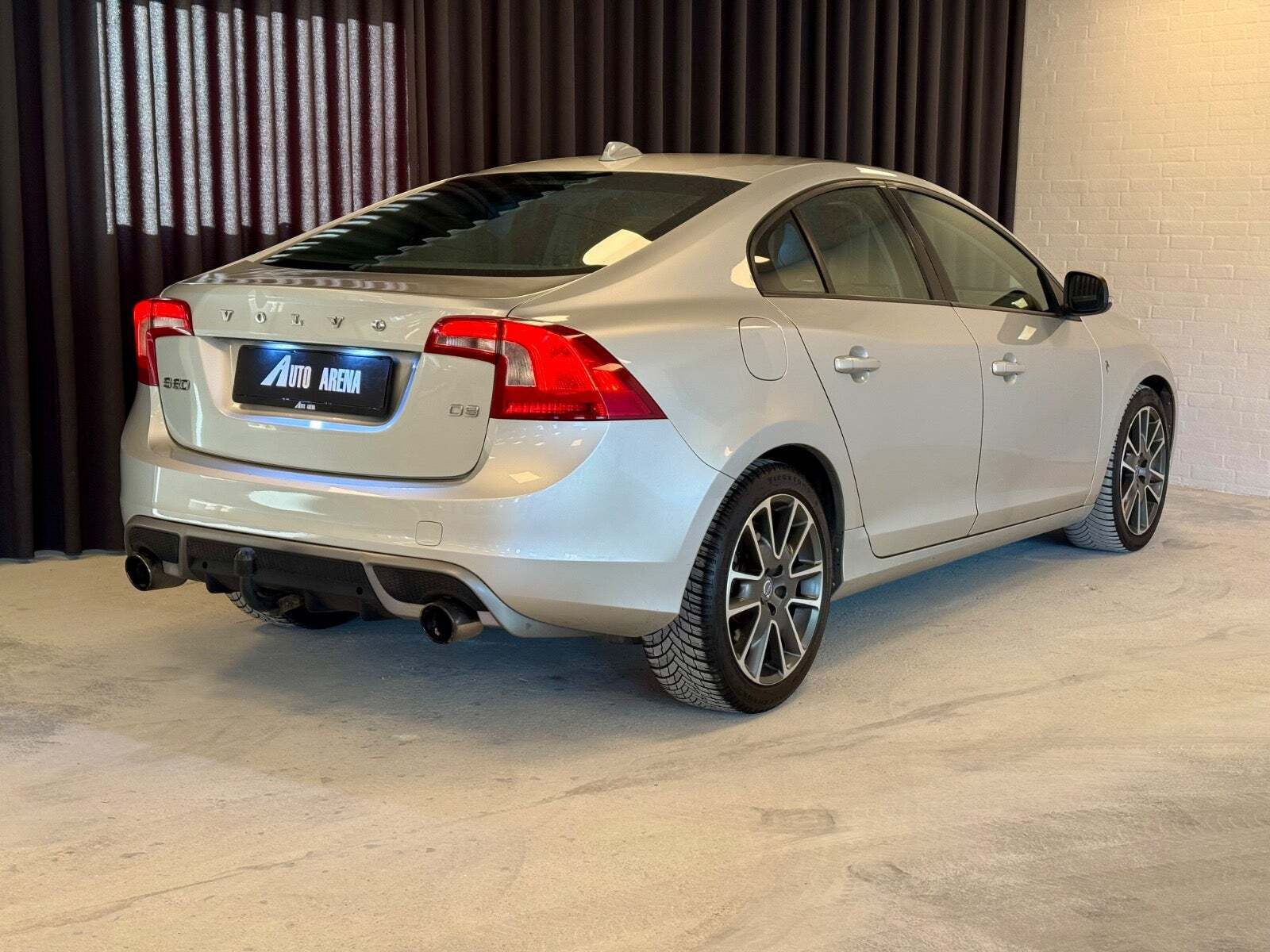 Sølv Volvo S60 fra 2011