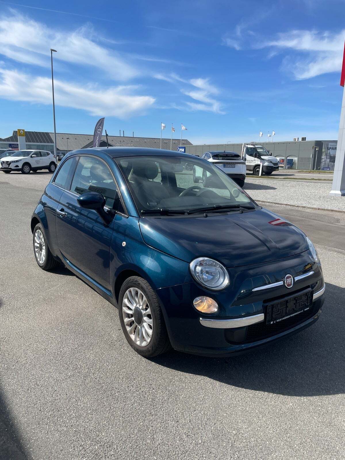 Blå Fiat 500 fra 2013